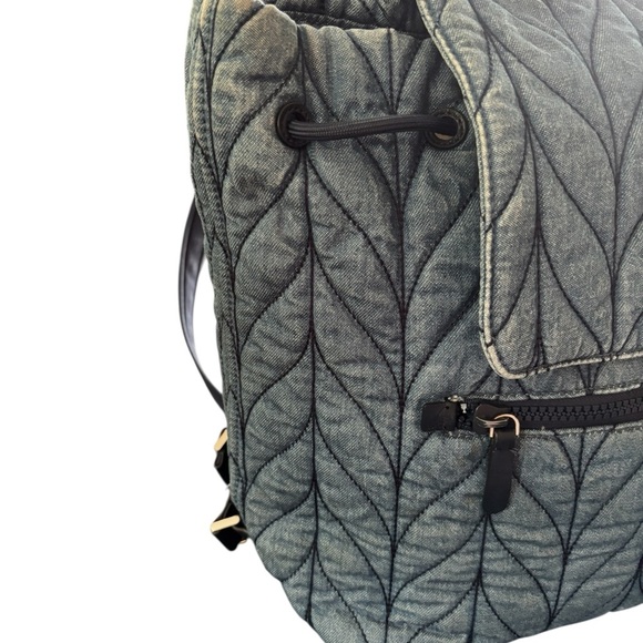 Kate Spade New York Ellie Blue Denim Flap Quilted Nylon Backpack Pockets Cinched - Picture 7 of 13